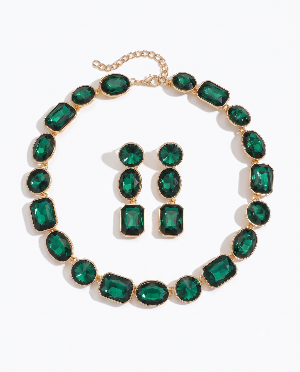 Shiny Crystal Necklace Set – Bold Emerald Glamour